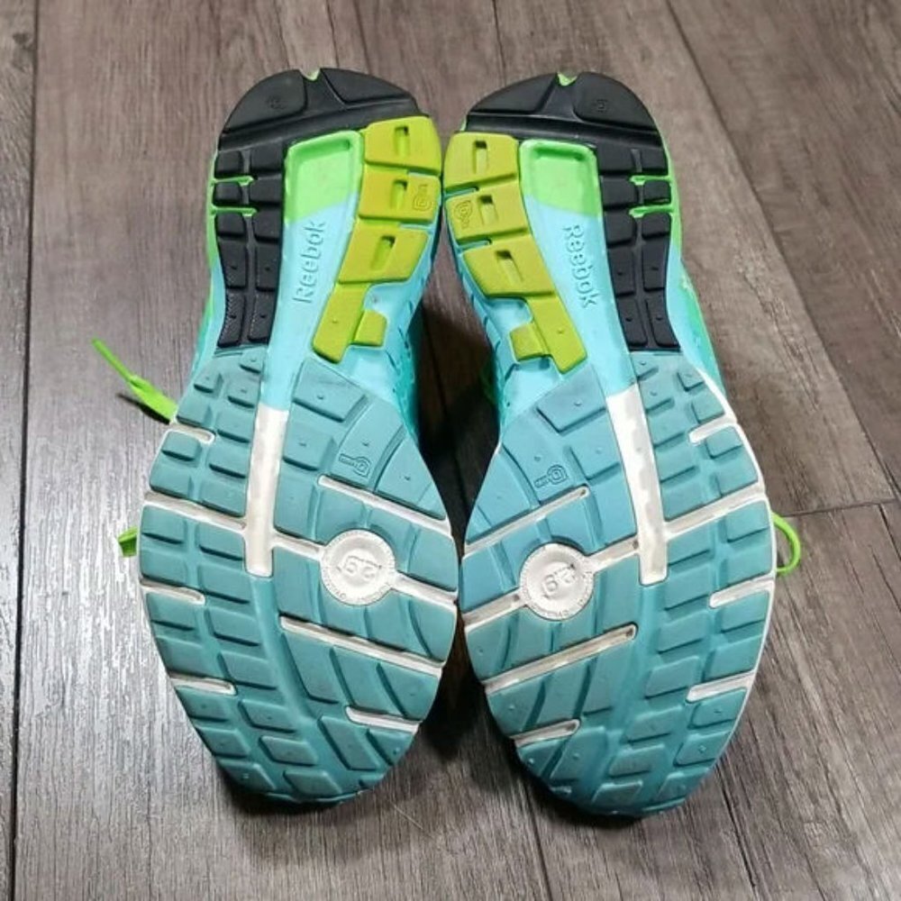 Women's Reebok One Guide Sneakers Size 7 - Picture 6 of 9